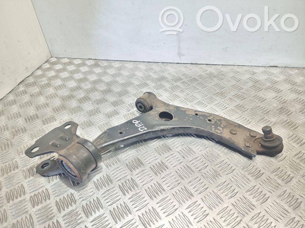 Ford Focus Front lower control arm/wishbone 
