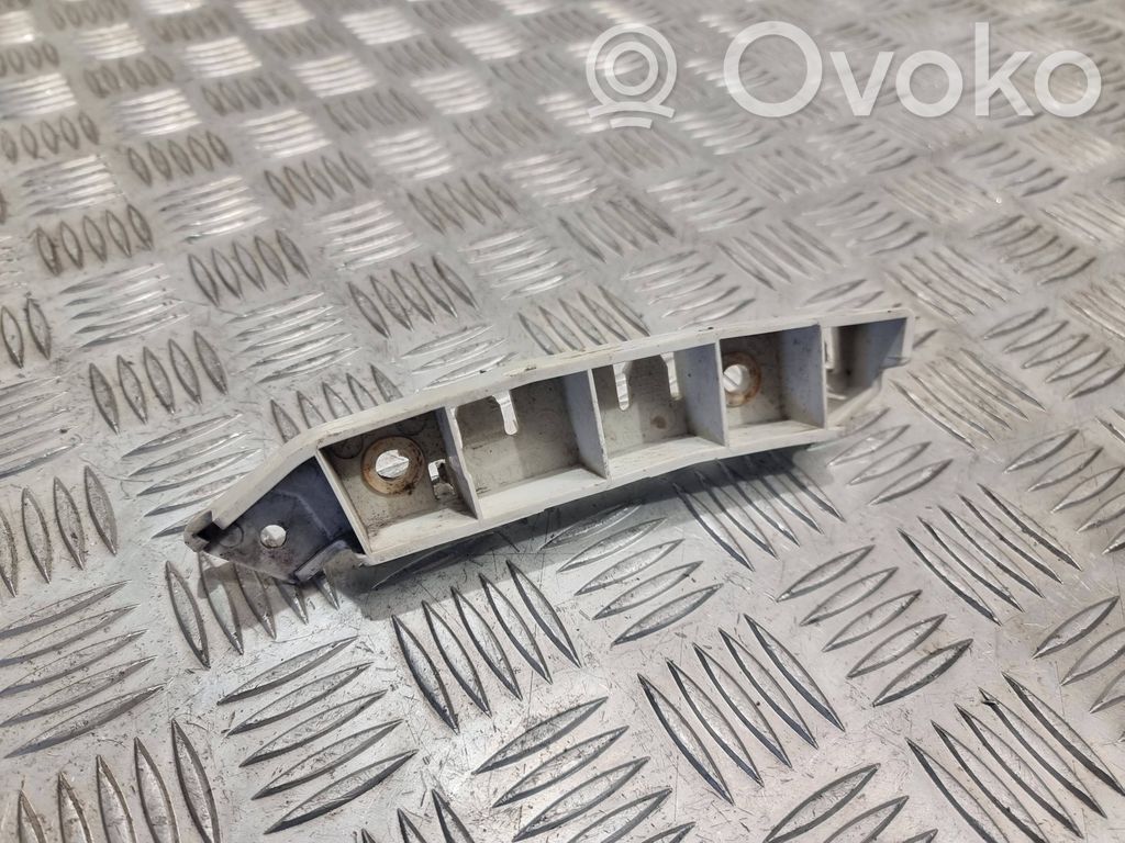Ford Focus Front bumper mounting bracket 
