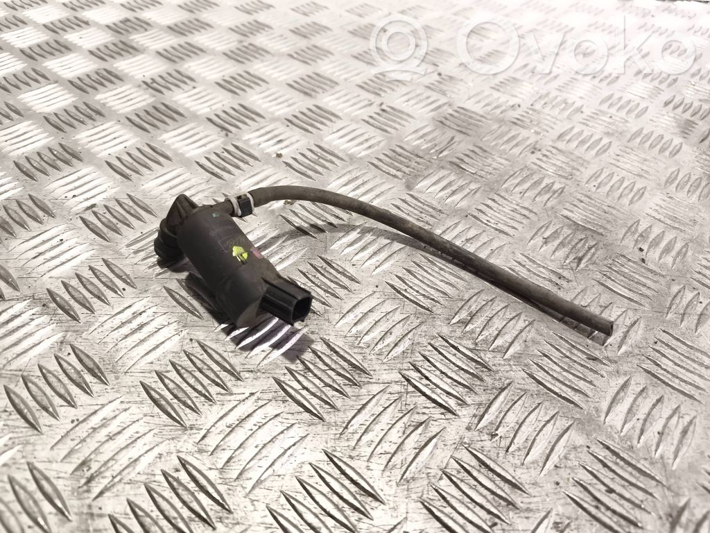 Ford Transit Windscreen/windshield washer pump 
