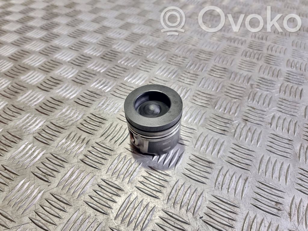 Ford Grand C-MAX Piston 