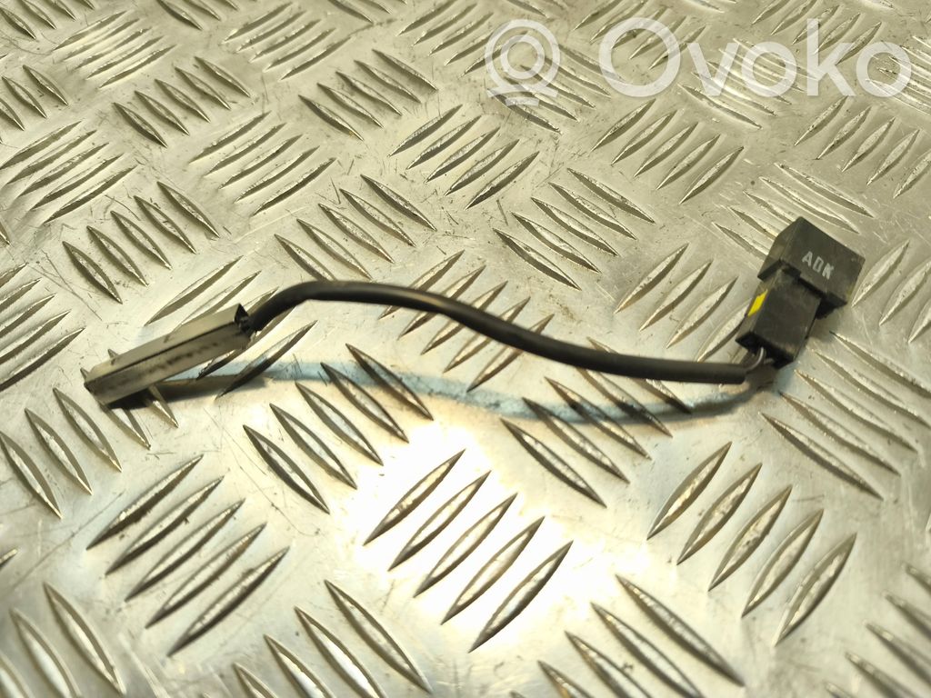 Oil temperature sensor   LR102286,E158883