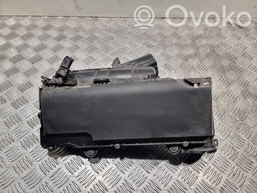 Ford Fiesta Air filter box 