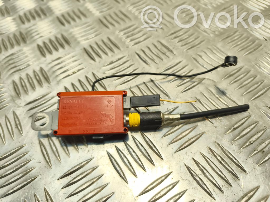 Renault Espace IV Antenos stiprintuvas 