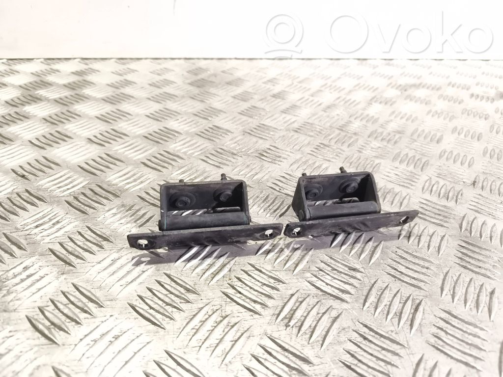 Tailgate/trunk/boot hinge   9483797,16037