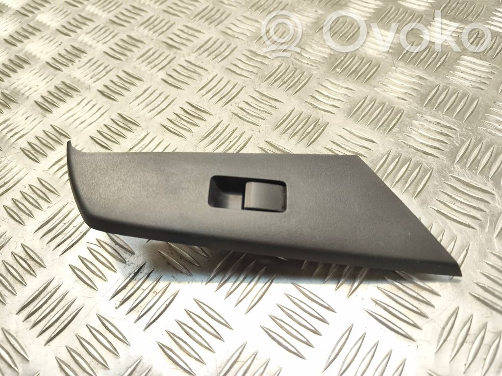 Electric window control switch   BBM4685L1,BBM45281F