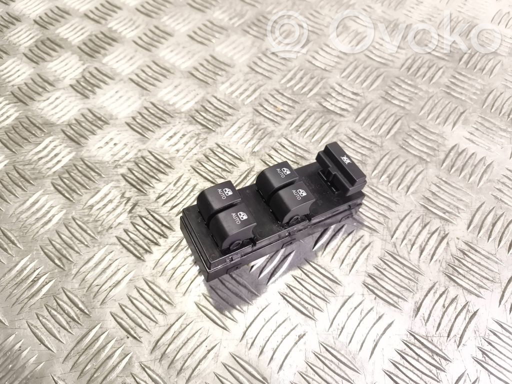 KIA Ceed Electric window control switch 