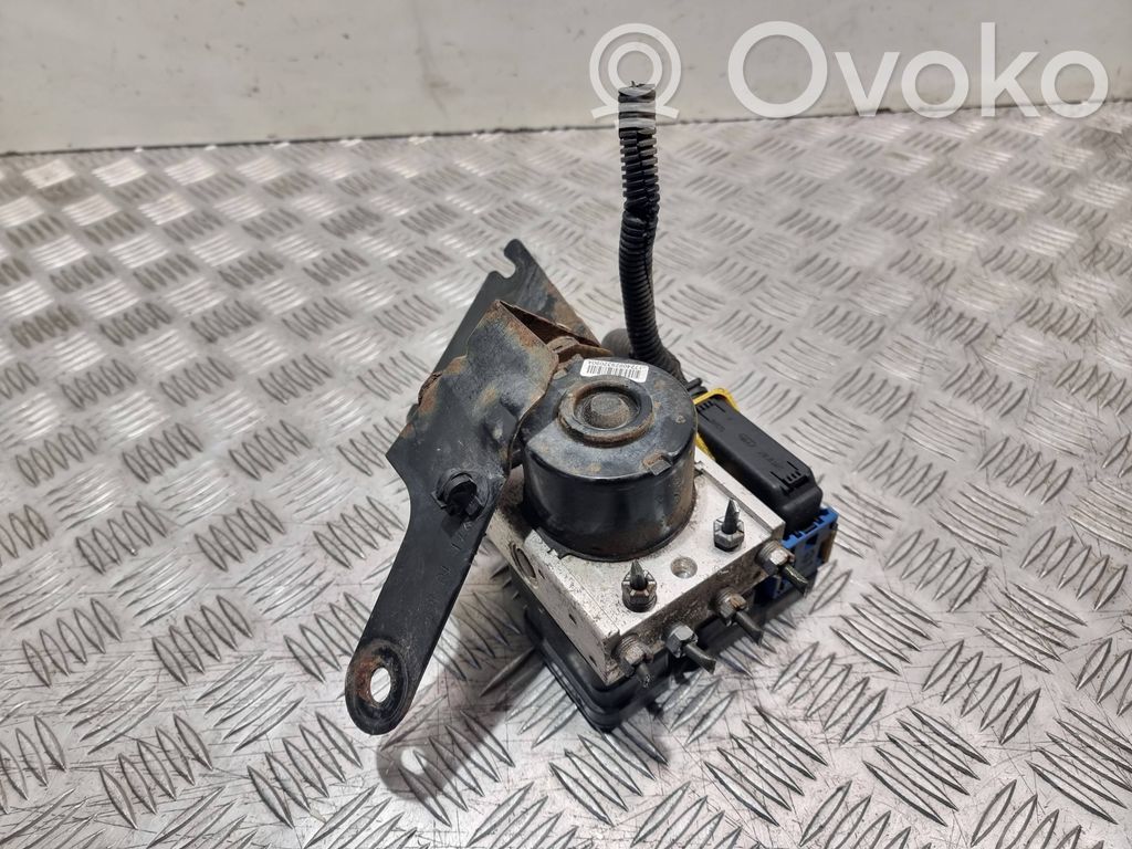 Renault Twingo II ABS bloks 