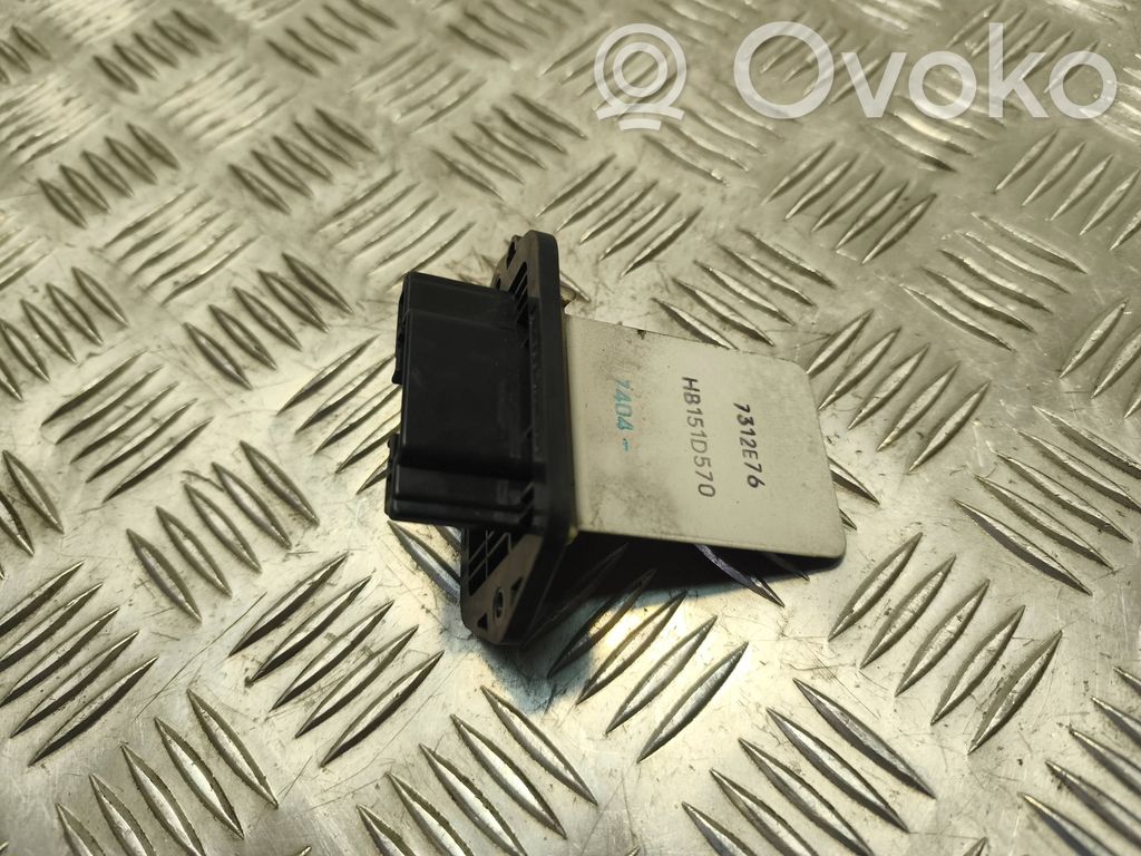 Rezystor / Opornik dmuchawy nawiewu   HB151D570,7312E76,7404