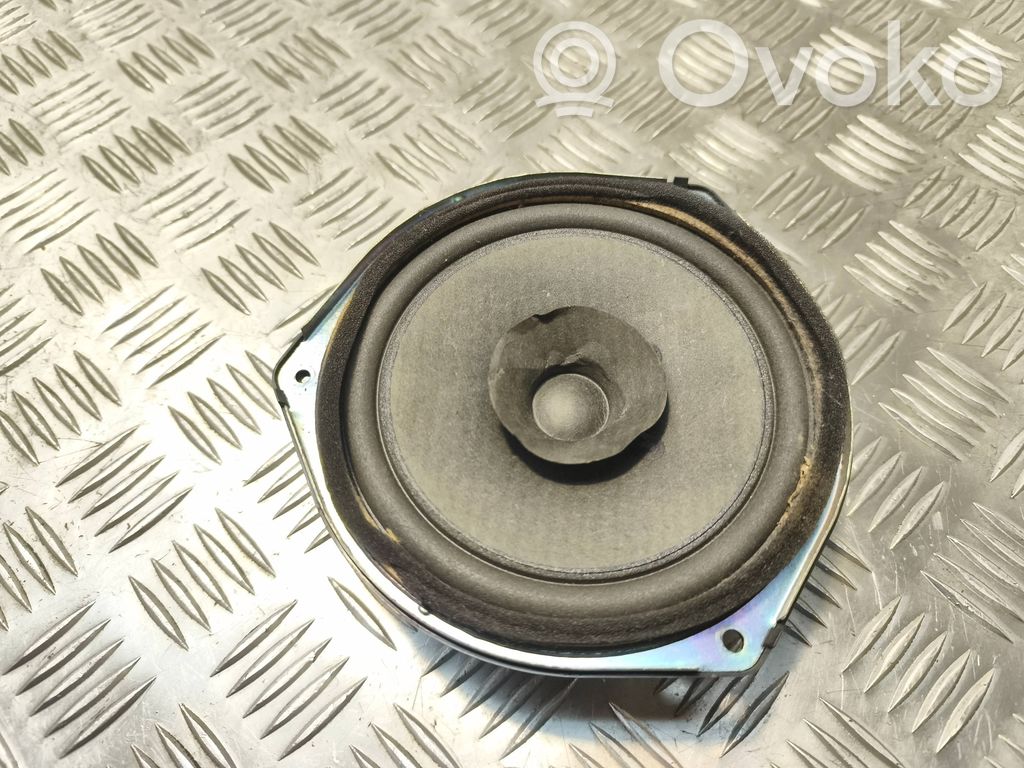 Etuoven kaiutin   D64066960,07318