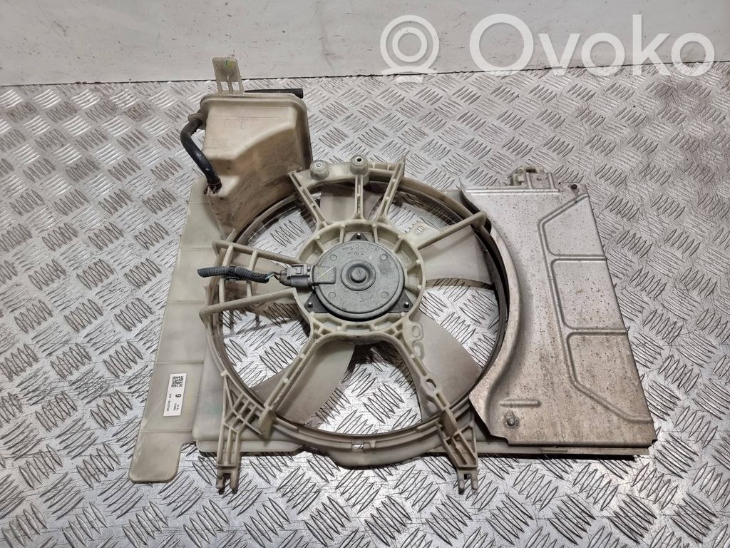 Toyota Yaris Aro de refuerzo del ventilador del radiador 
