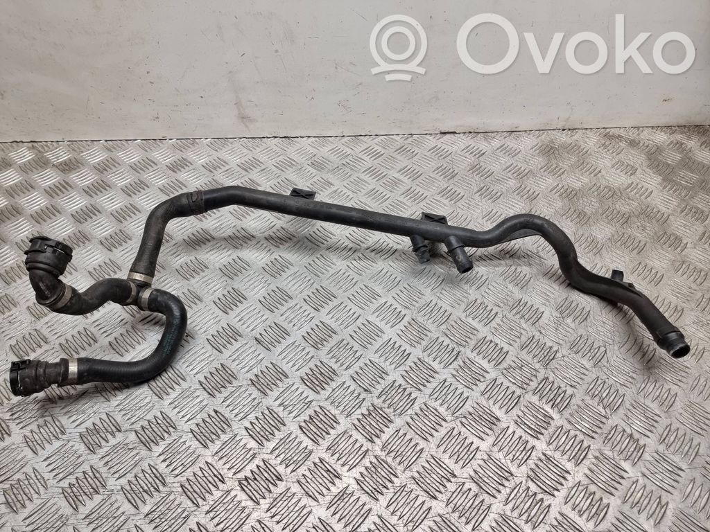 BMW 1 E81 E87 Engine coolant pipe/hose 
