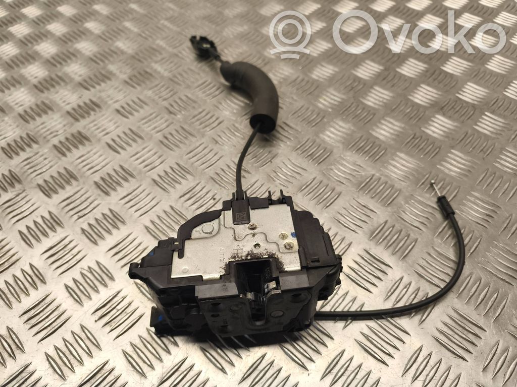 Renault Megane III Front door lock 