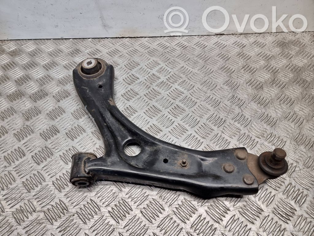 Ford Focus Front lower control arm/wishbone 