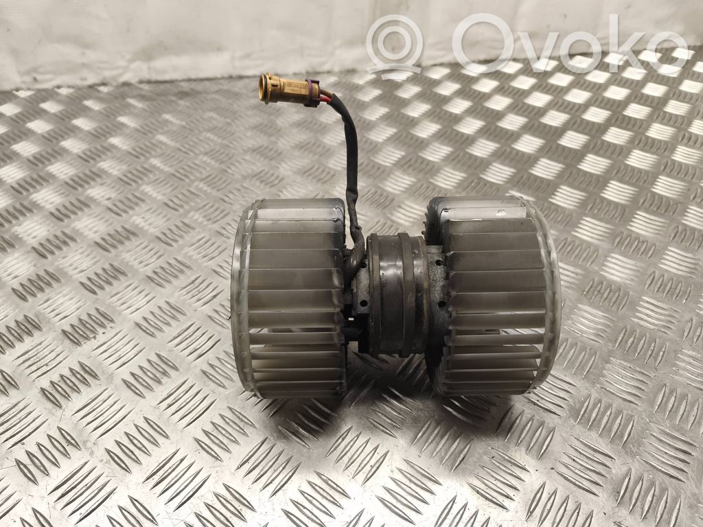 Audi A8 S8 D2 4D Mazā radiatora ventilators 