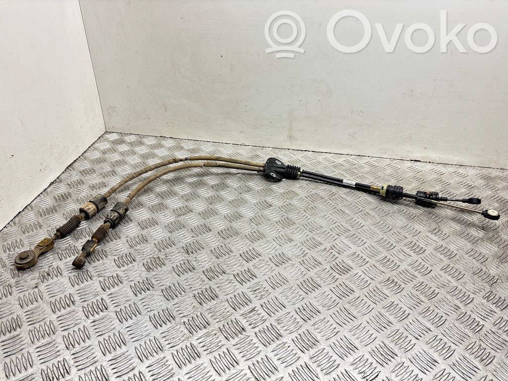 Ford Focus Gear shift cable linkage 