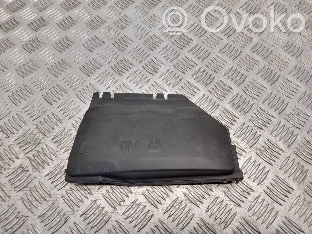 Ford S-MAX Dangtelis saugiklių dėžės 