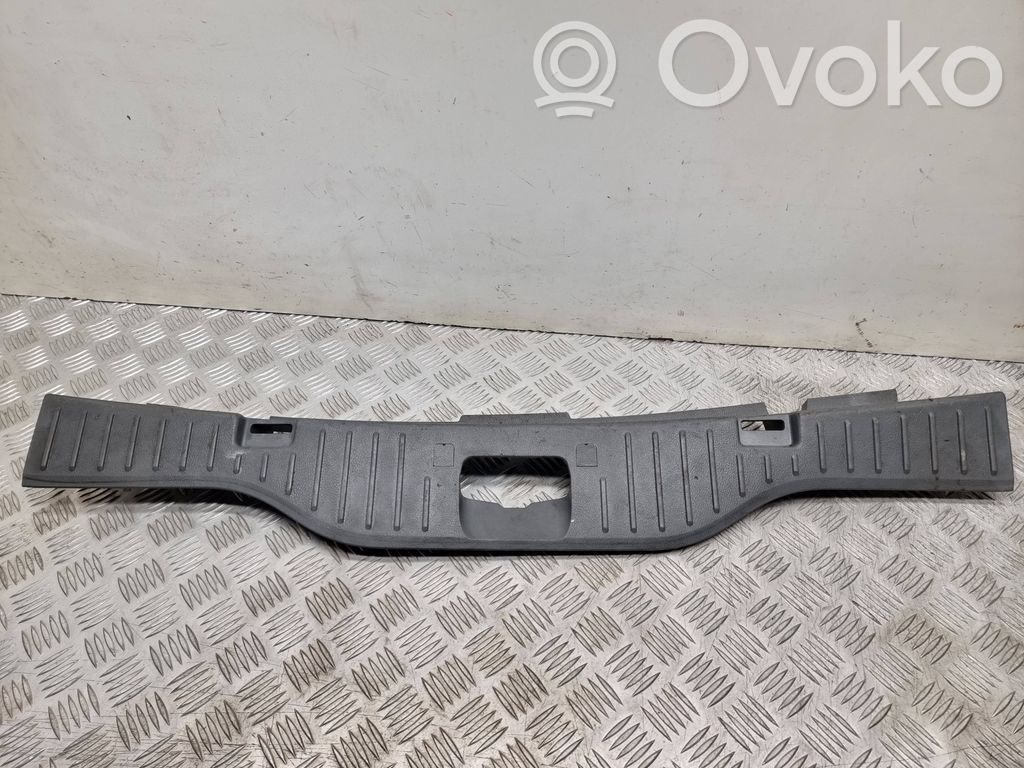 Protector del borde del maletero/compartimento de carga   6M21R40320A