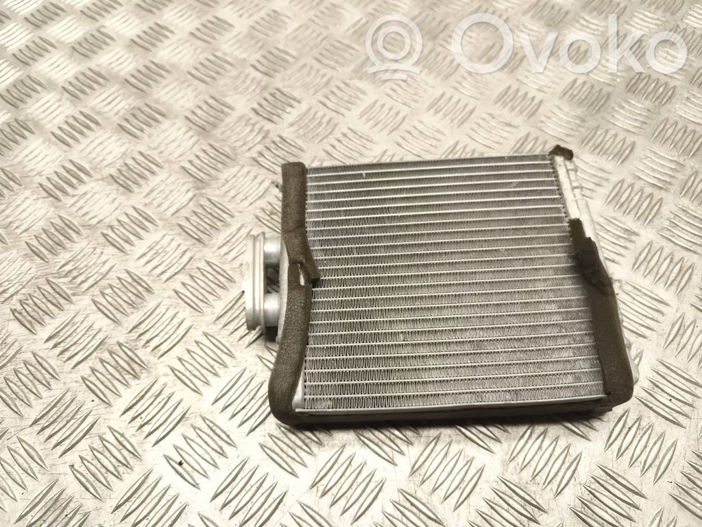 Skoda Fabia Mk3 (NJ) Lämmityslaitteen kenno 