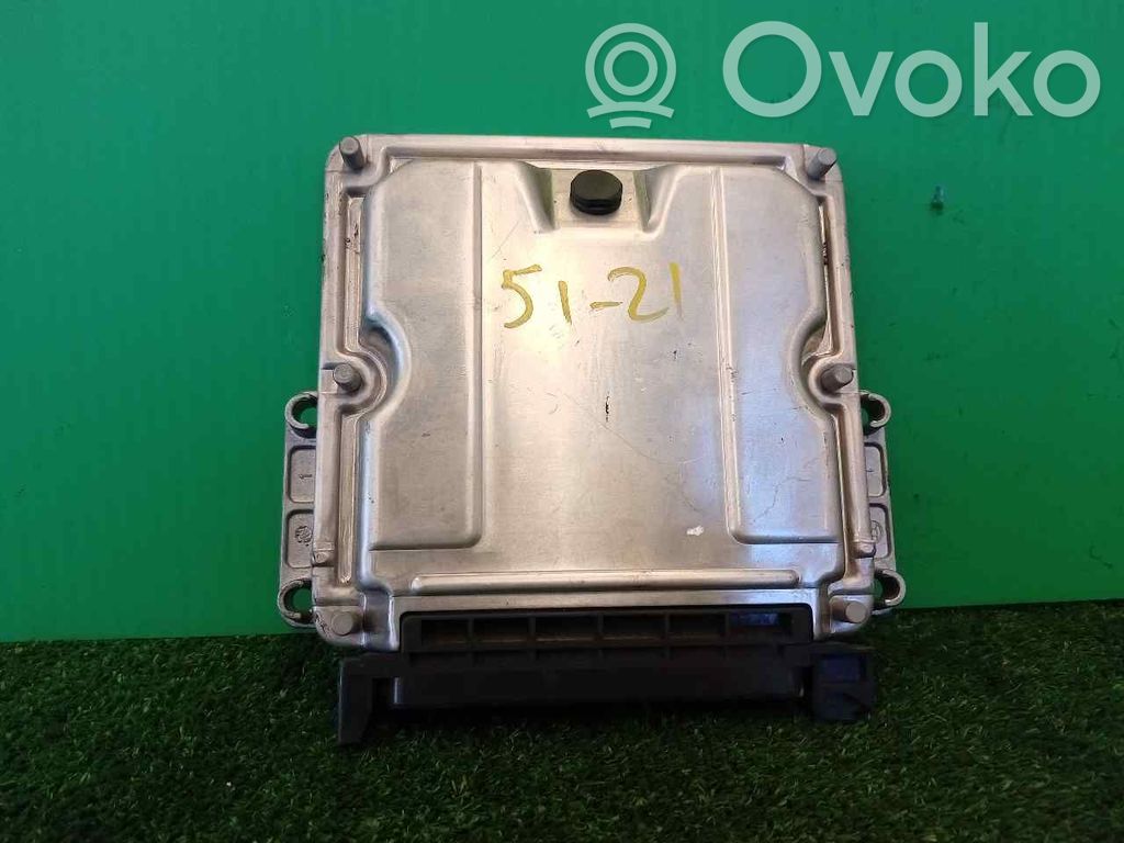 Unidad de control/módulo del motor   0281010365