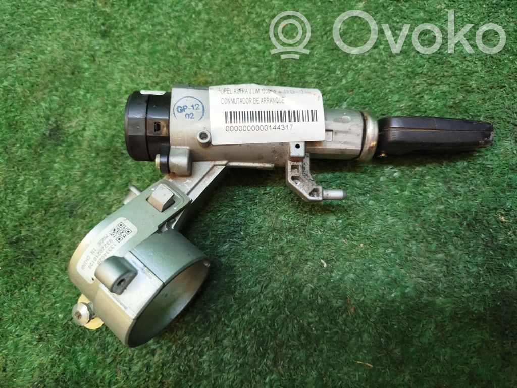 Opel Astra J Moottorin start-stop-painike/kytkin 
