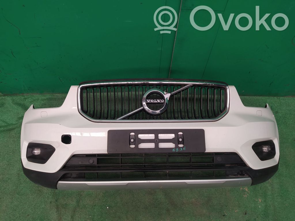 Volvo XC40 Zderzak przedni 