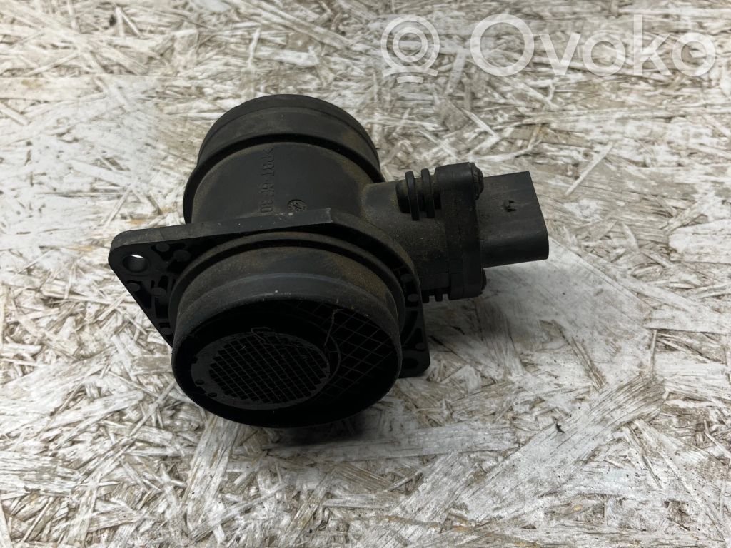Audi A4 S4 B6 8E 8H Gaisa plūsmas mērītājs 
