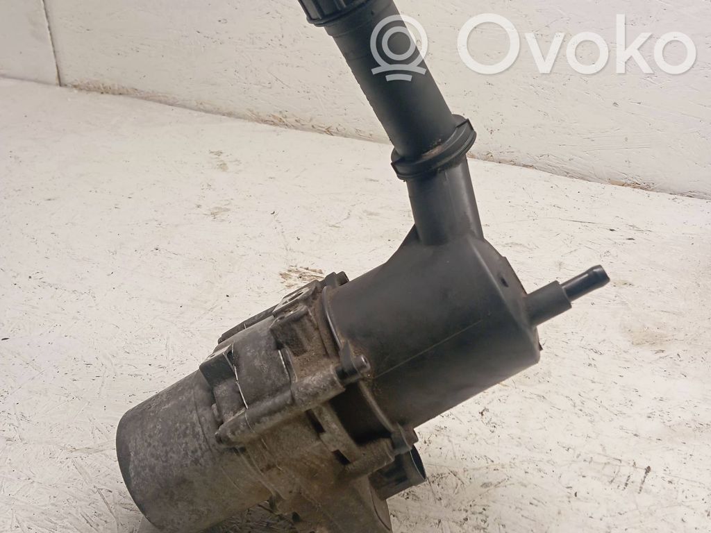 Citroen C4 I Ohjaustehostimen pumppu 