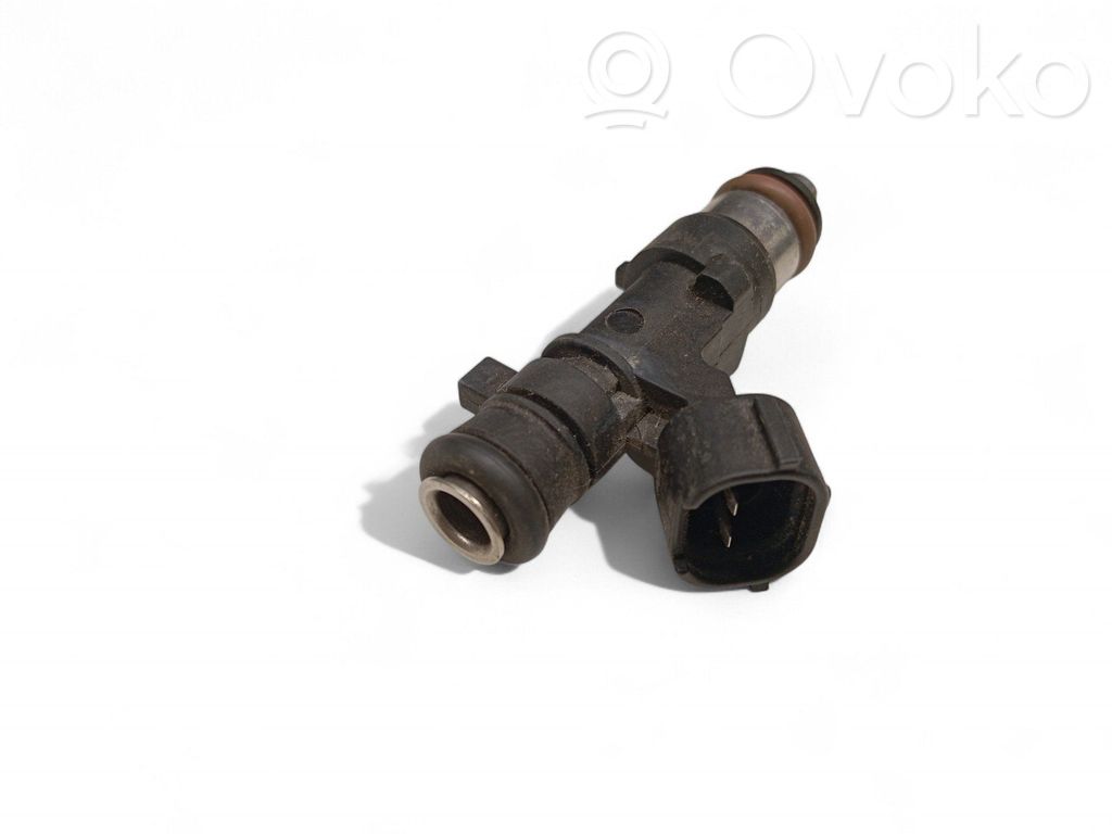 Citroen C4 I Polttoainesuutin 