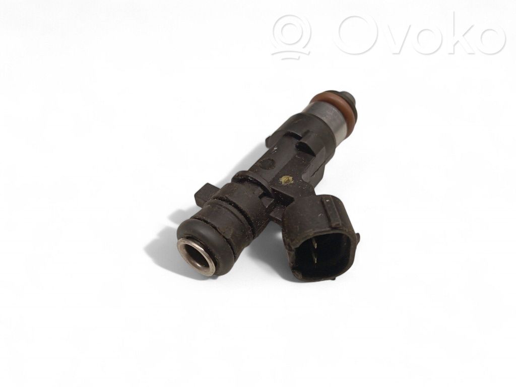 Citroen C4 I Polttoainesuutin 