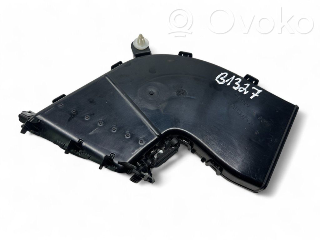 Quarter panel pressure vent   6952694