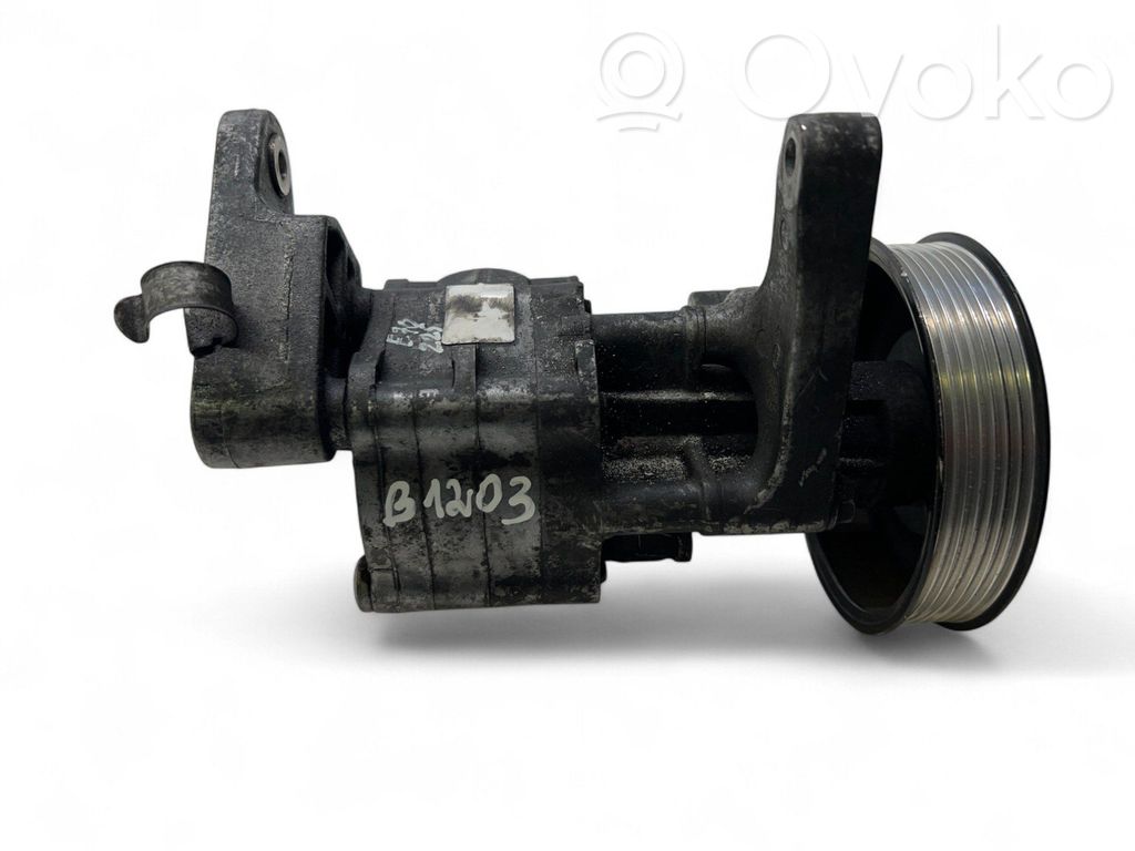 BMW X5 E70 Power steering pump 