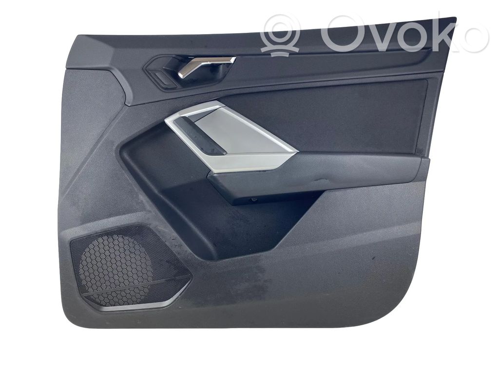 Audi Q3 F3 Revestimiento de puerta delantera 