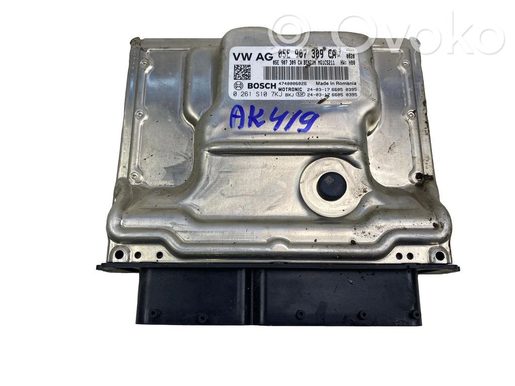 Volkswagen Golf VIII Engine control unit/module ECU 