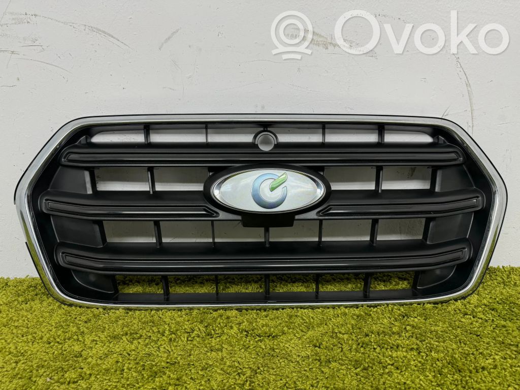 Ford Transit VII Etupuskurin ylempi jäähdytinsäleikkö 