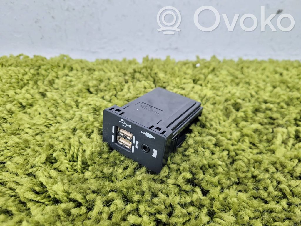 Lexus NX Enchufe conector USB 