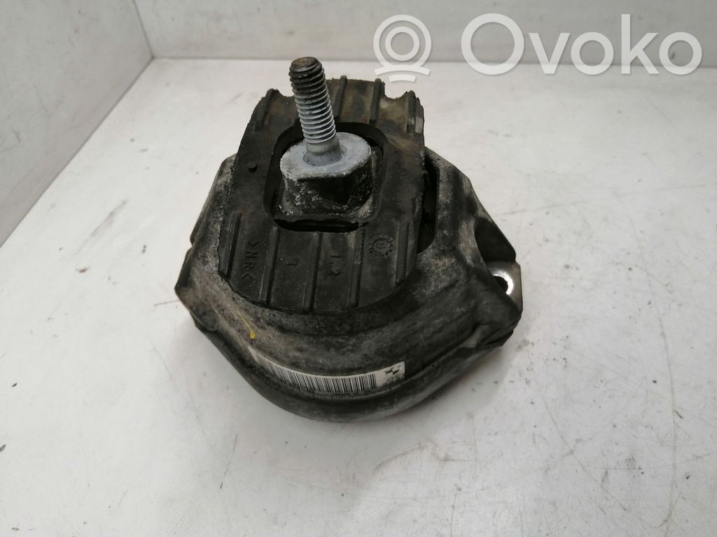 BMW 5 E60 E61 Engine mount bracket 