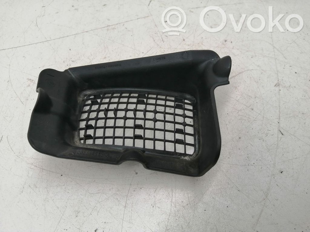 BMW 1 E81 E87 Otros repuestos del interior 