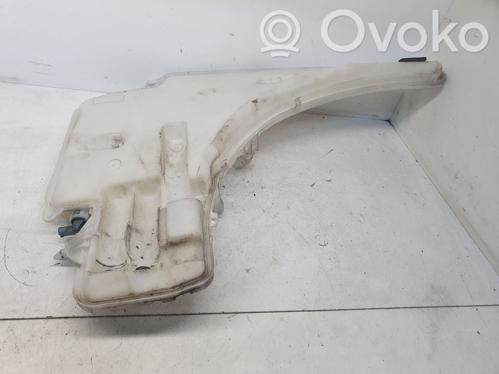 BMW 3 E90 E91 Langų skysčio bakelis 