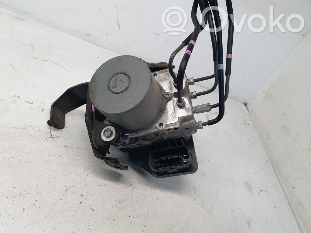Lexus IS 220D-250-350 ABS Pump 