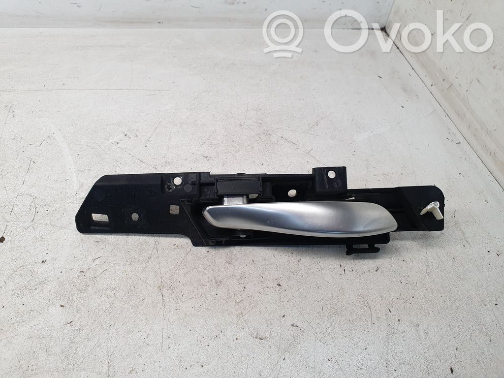 BMW X5 E70 Manecilla interna puerta trasera 