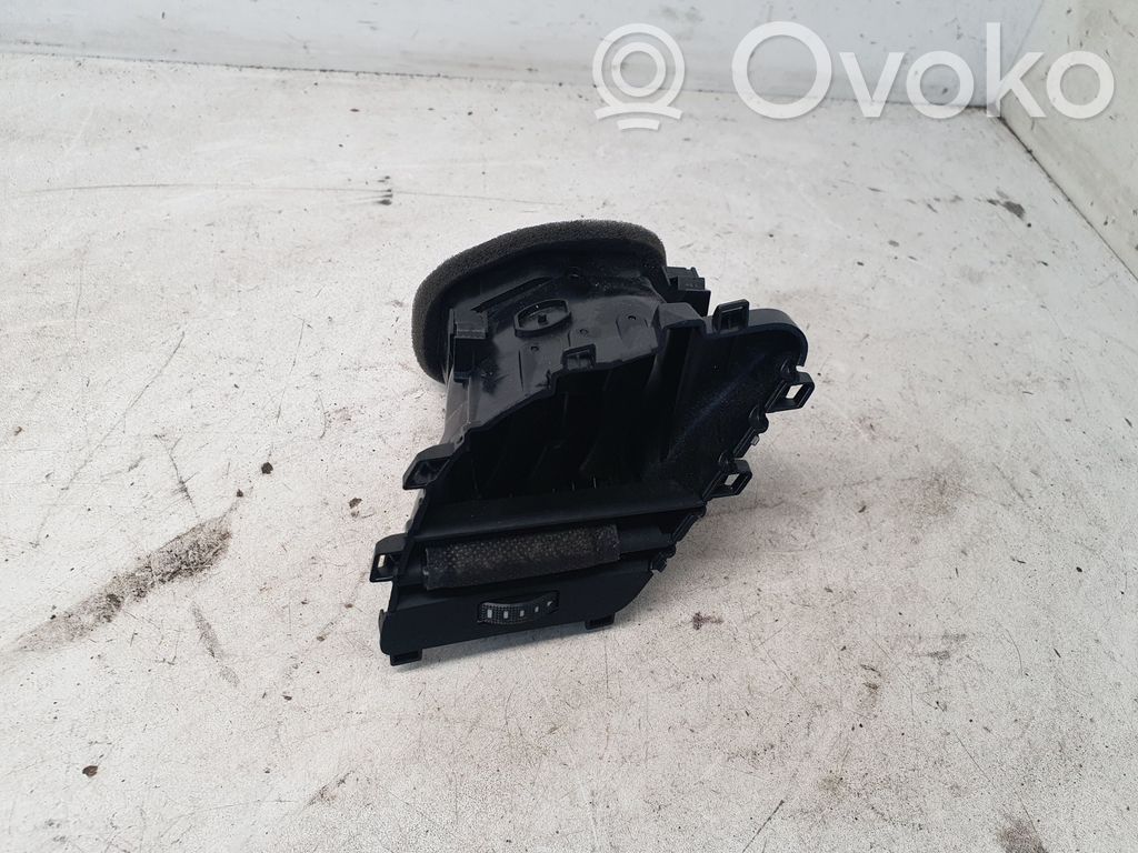 Audi A4 S4 B8 8K Boczna kratka nawiewu deski rozdzielczej 