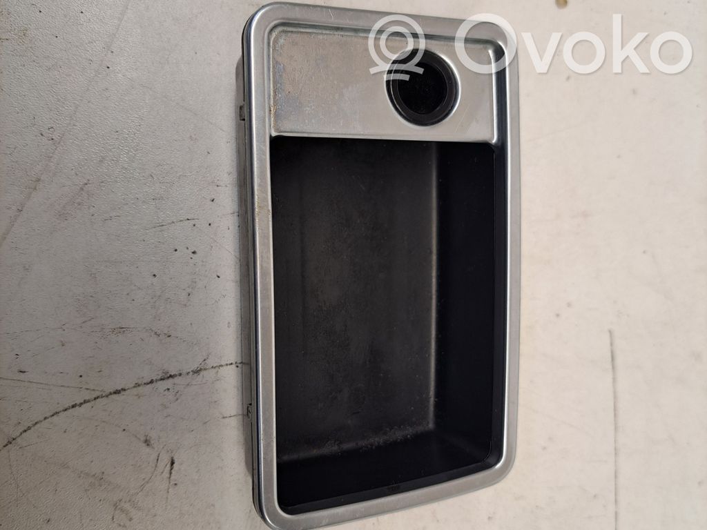 Car ashtray   311980100