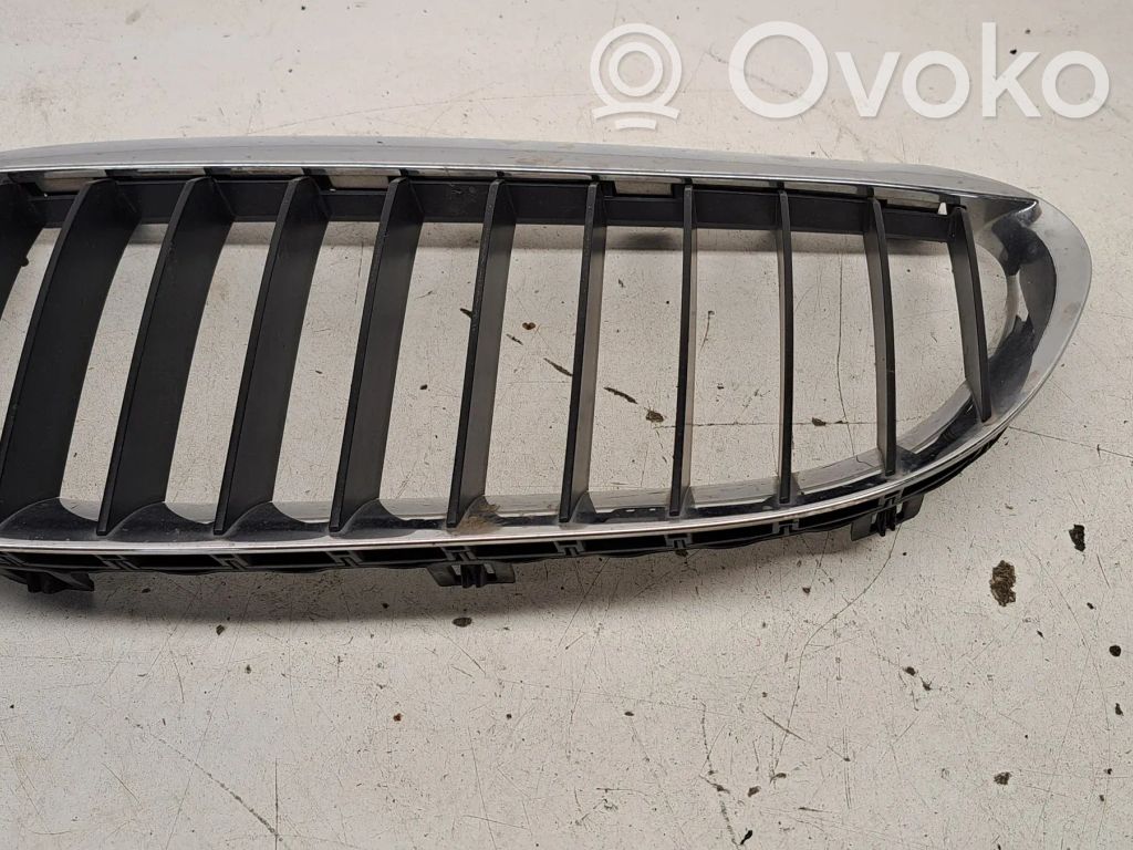 BMW 6 E63 E64 Front bumper upper radiator grill 