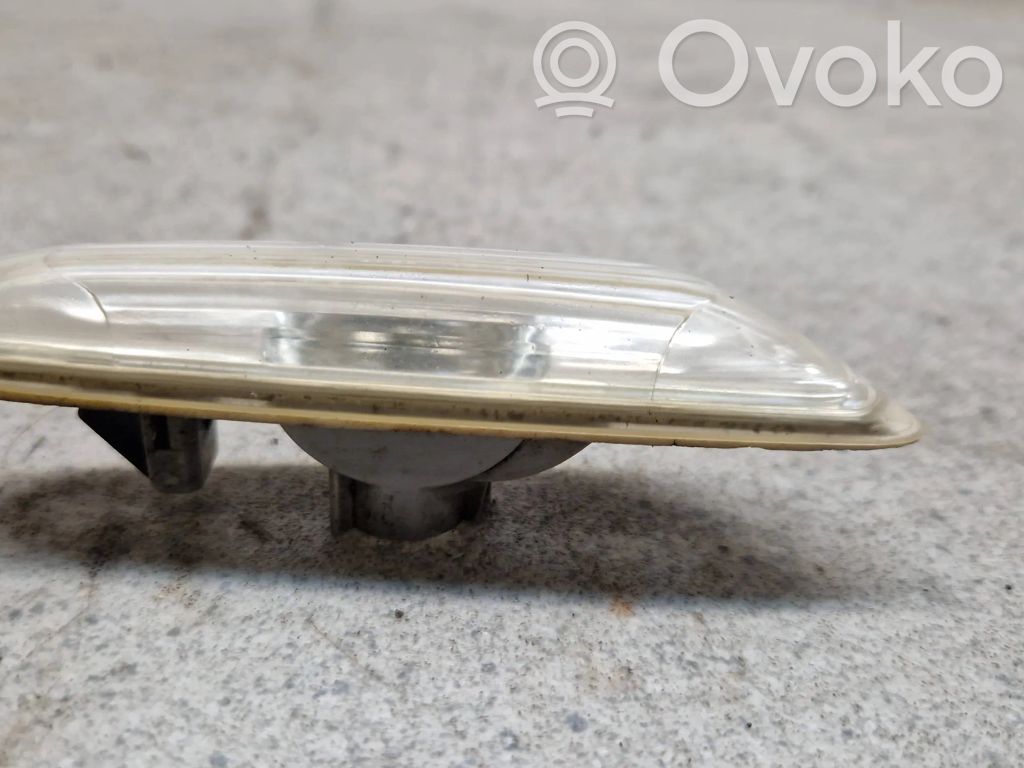 Front fender indicator light   6313725332602