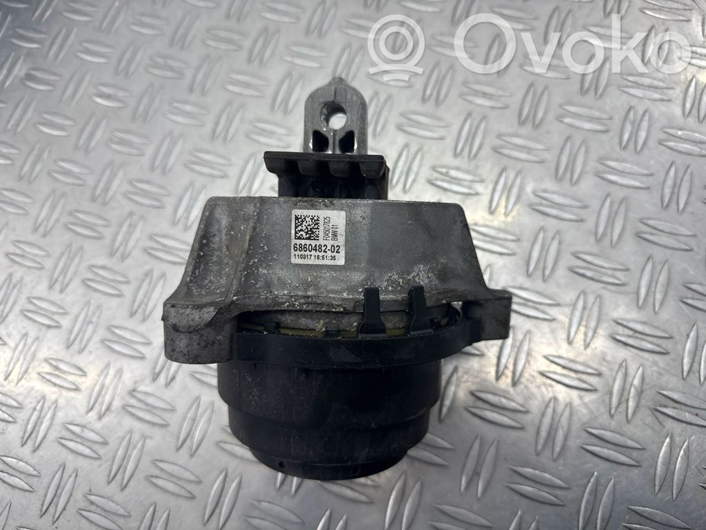 BMW 5 G30 G31 G38 Engine mount bracket 