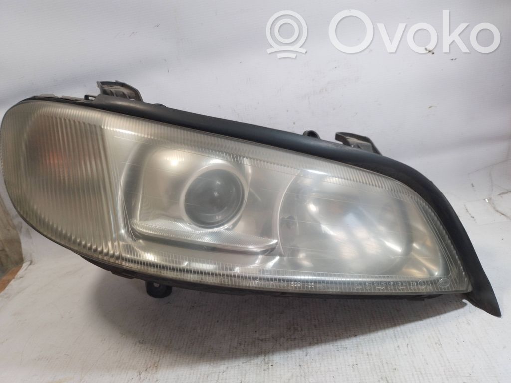 Opel Omega B2 Lampa przednia 