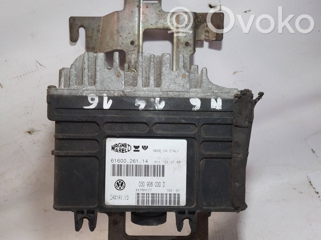 Volkswagen Polo III 6N 6N2 6NF Engine control unit/module 
