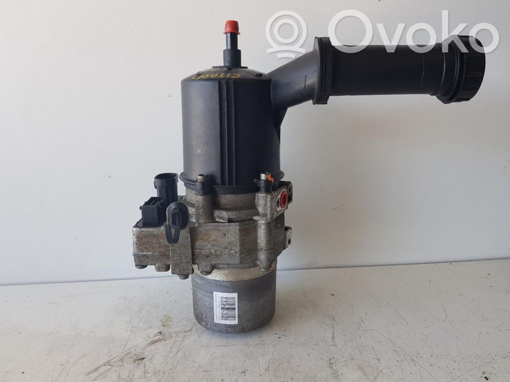 Citroen C4 I Ohjaustehostimen pumppu 