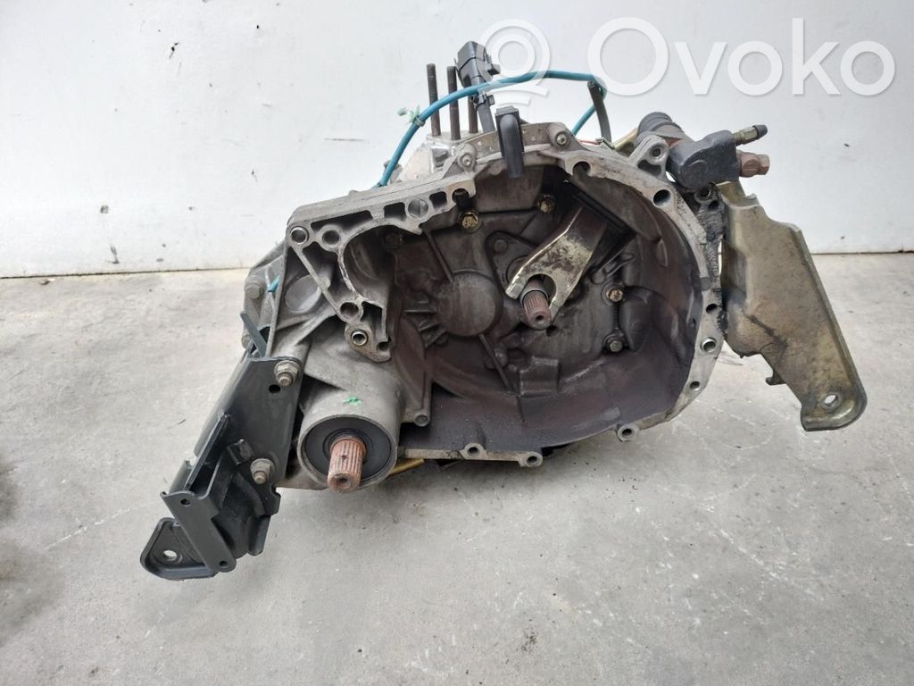 Volvo V40 Manualna 5-biegowa skrzynia biegów 
