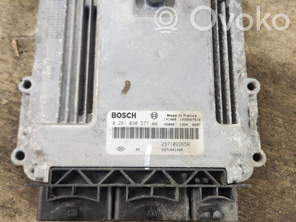 Renault Master III Engine control unit/module 